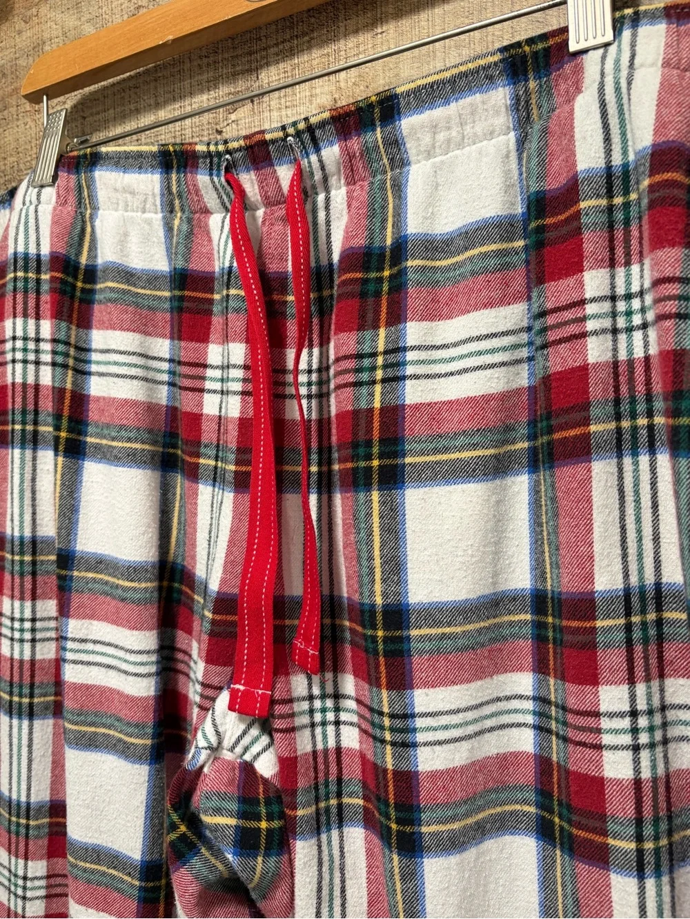 Old Navy Unisex 2XL Plaid Flannel Pajama Pants Red Holiday Lounge M026